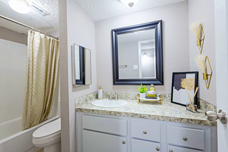 The Enclave photo 25